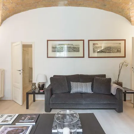 Amazing 4 Bedrooms With Garden Апартаменты Рим