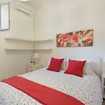 דירה Amazing 4 Bedrooms With Garden
