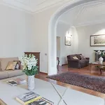 Amazing 4 Bedrooms With Garden * רומא