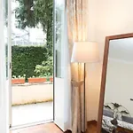 Amazing 4 Bedrooms With Garden רומא