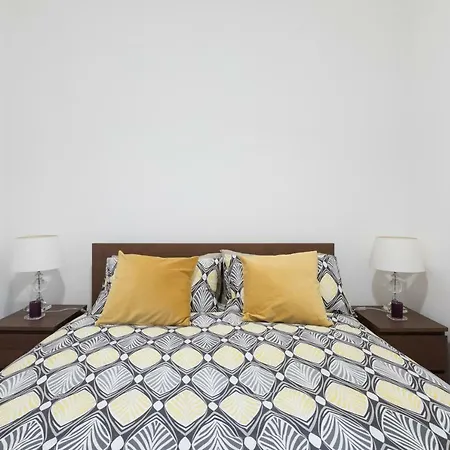 Amazing 4 Bedrooms With Garden Апартаменты Рим