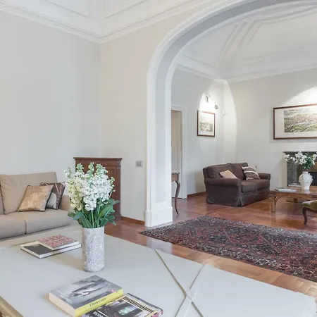 Amazing 4 Bedrooms With Garden * Róma