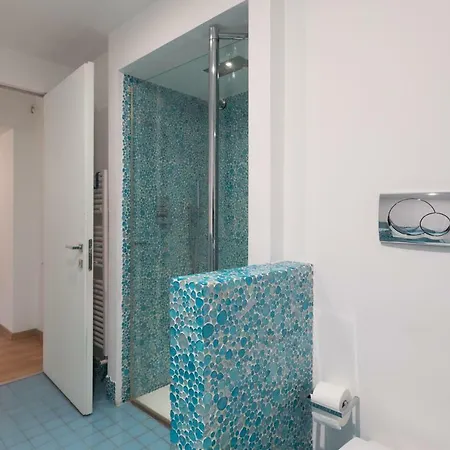 Apartman Amazing 4 Bedrooms With Garden Róma