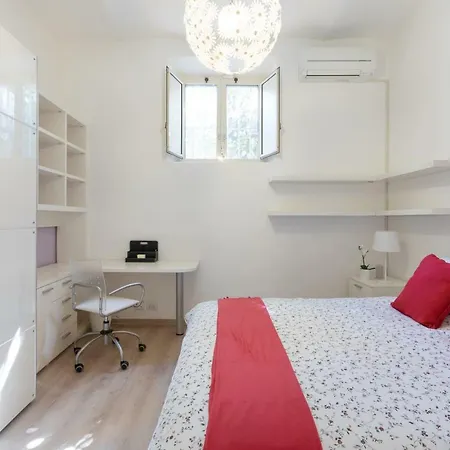 Amazing 4 Bedrooms With Garden Apartman