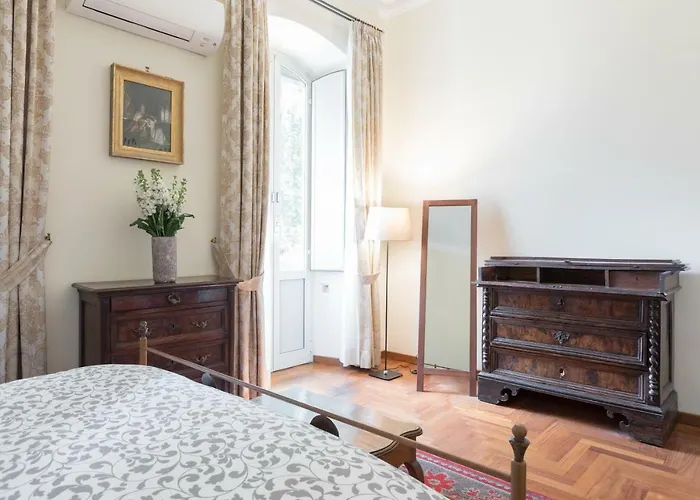 Amazing 4 Bedrooms With Garden Рим