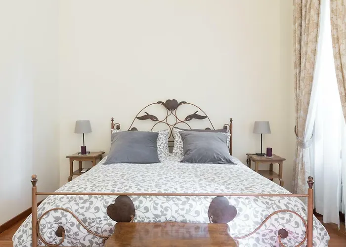 Amazing 4 Bedrooms With Garden Апартаменты *