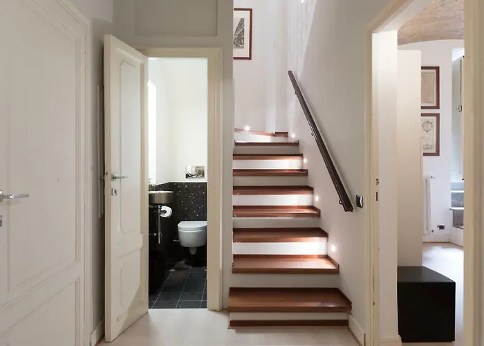 Апартаменты Amazing 4 Bedrooms With Garden Рим