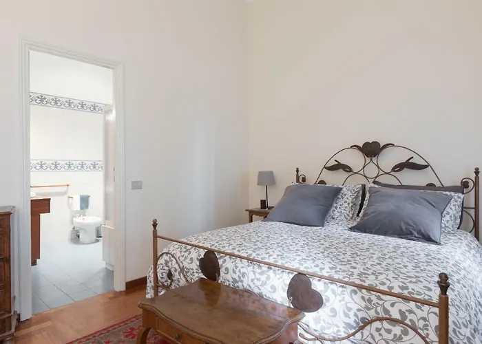 Amazing 4 Bedrooms With Garden Апартаменты *