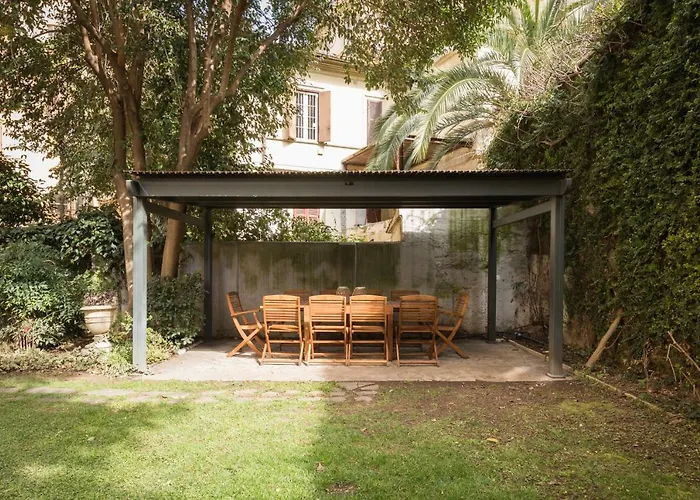 Amazing 4 Bedrooms With Garden Апартаменты