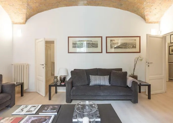 Amazing 4 Bedrooms With Garden Апартаменты Рим